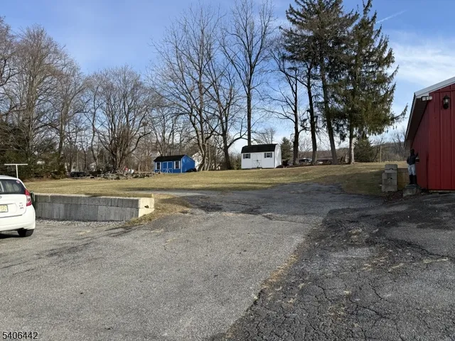 $340,000 | 36 Willow Avenue, Bloomsbury, NJ 08804