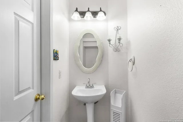 $334,990 | 15103 Kamary Lane, San Antonio, TX 78247