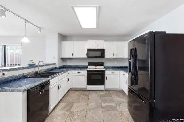 $334,990 | 15103 Kamary Lane, San Antonio, TX 78247