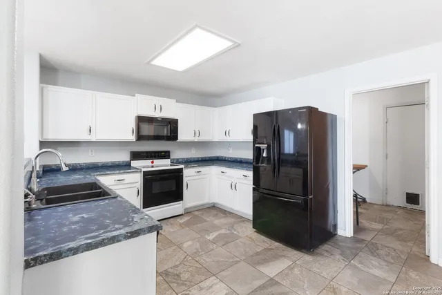 $334,990 | 15103 Kamary Lane, San Antonio, TX 78247