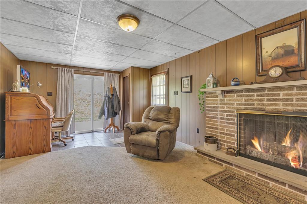 383 Ridgemont Drive Midland, PA 15059 - Photo 27 of 44 a living room with furniture