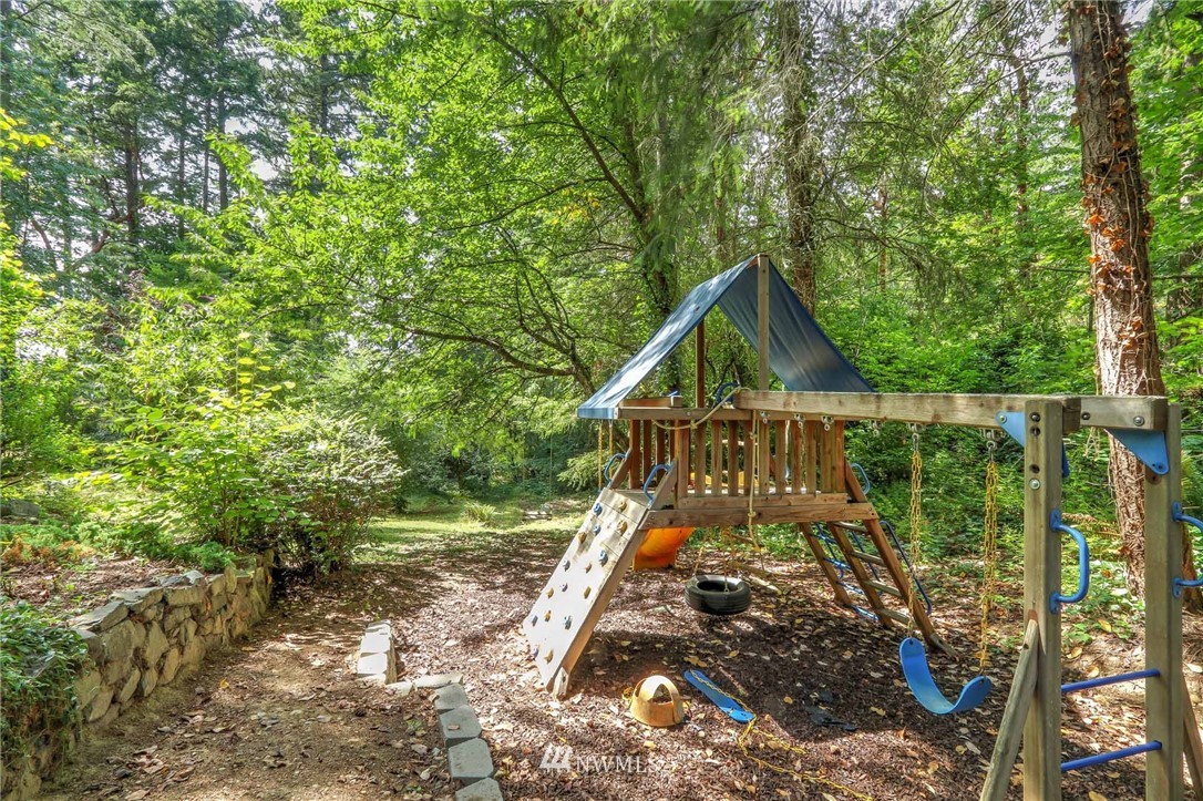 16775 Seminole Road Northeast Poulsbo, WA 98370 - Photo 23 of 25 Gallery Image 23