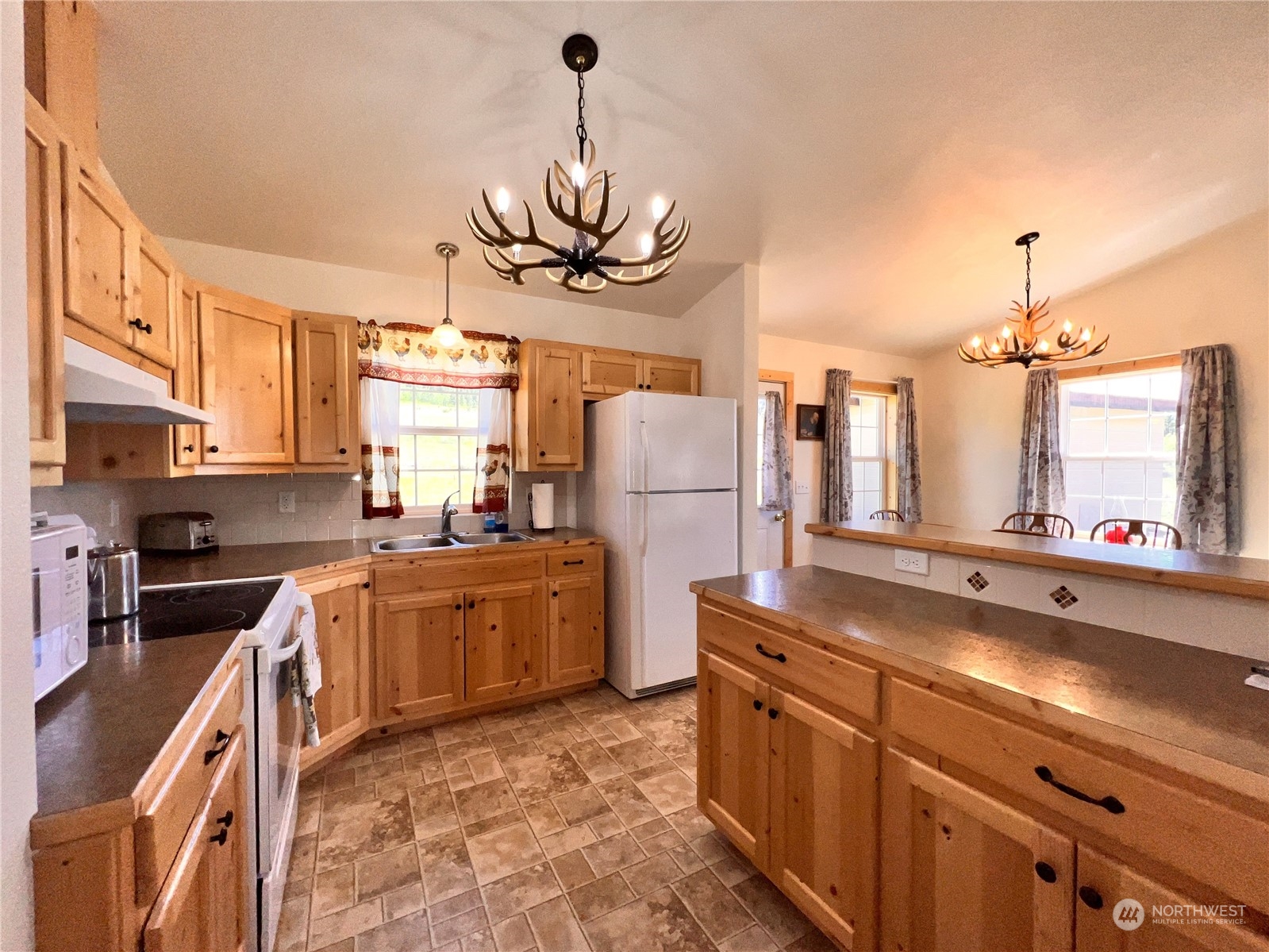 56 Highvalley Road East Tonasket, WA 98855 - Photo 3 of 39 Gallery Image 3