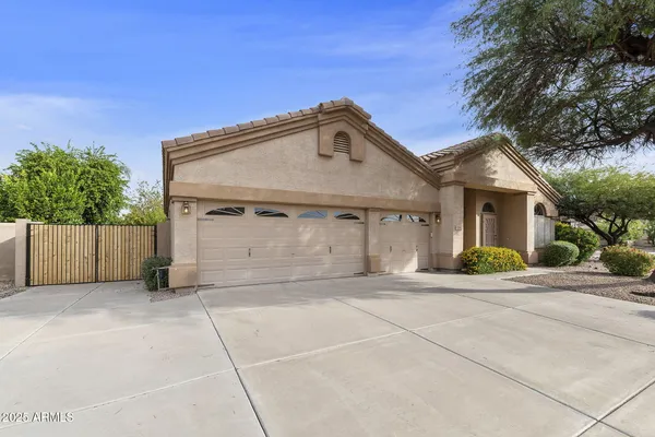 $725,000 | 1554 East Tulsa Street, Gilbert, AZ 85295