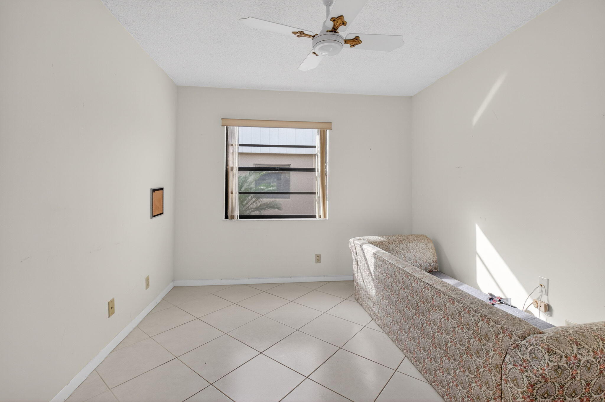 136 Capri B Delray Beach, FL 33484 - Photo 16 of 42 a living room with furniture