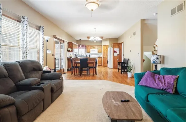 $440,000 | 10310 Northeast 98th Court, Kansas City, MO 64157