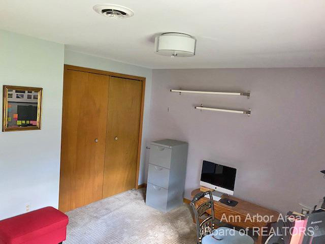 4960 Park Road Ann Arbor, MI 48103 - Photo 9 of 23