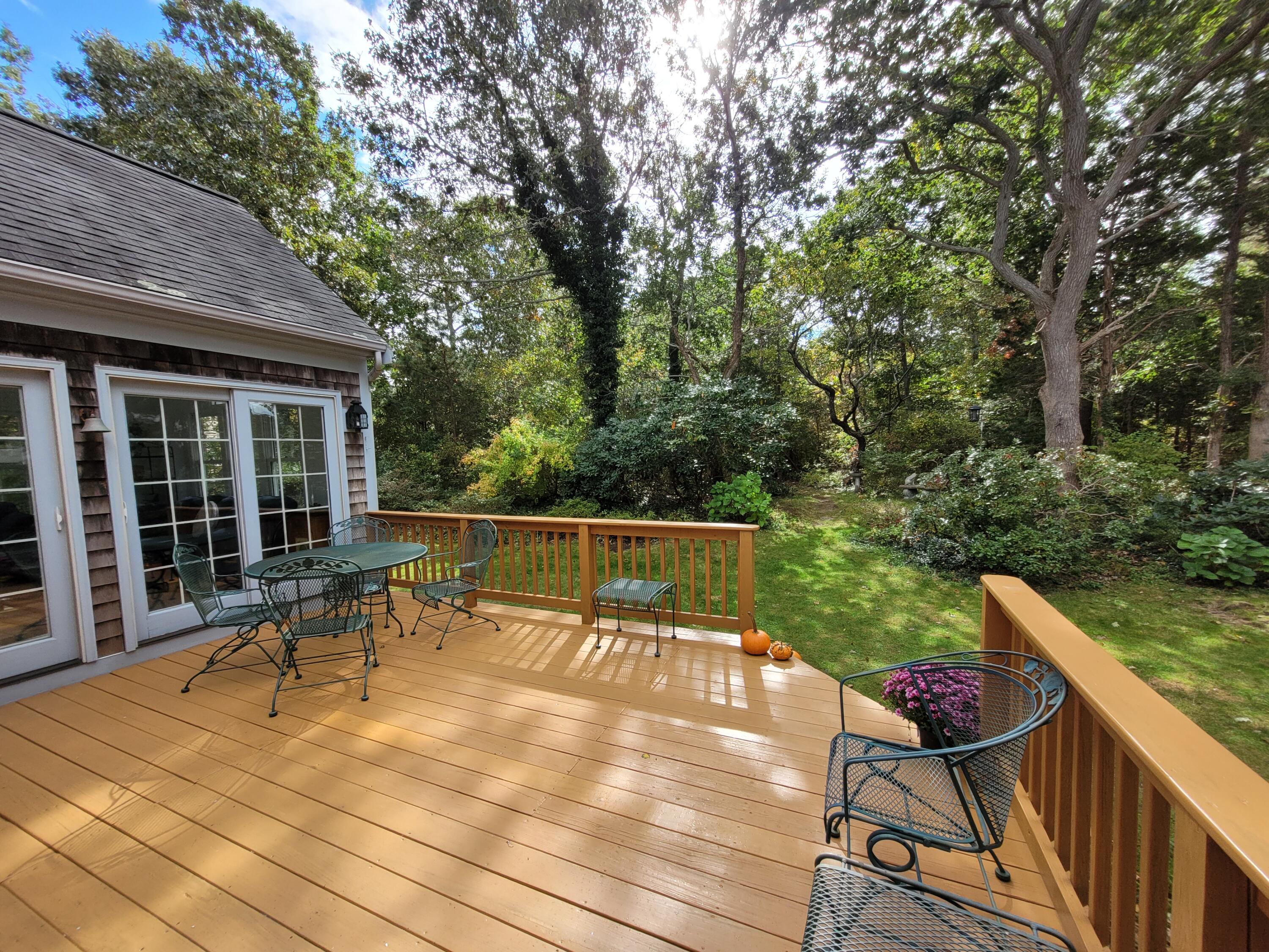 86 Robbins Circle Dennis, MA 02638 - Photo 5 of 77 20231018_114054