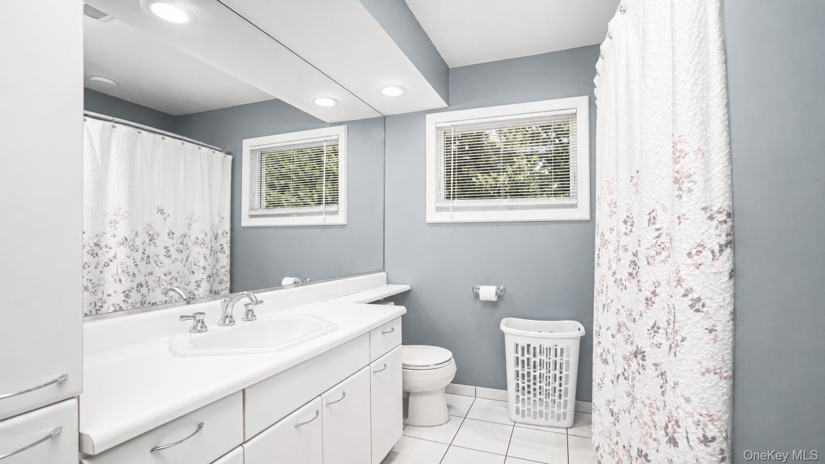 9 Huckleberry Lane East Setauket, NY 11733 - Photo 25 of 33