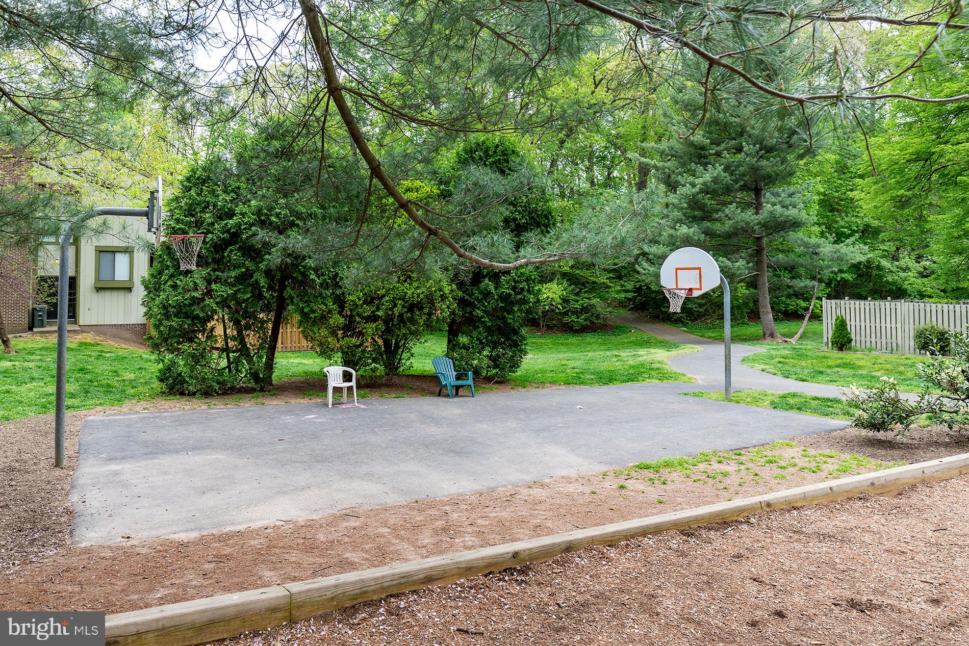 2184 Glencourse Lane Reston, VA 20191 - Photo 46 of 47 Gallery Image 46