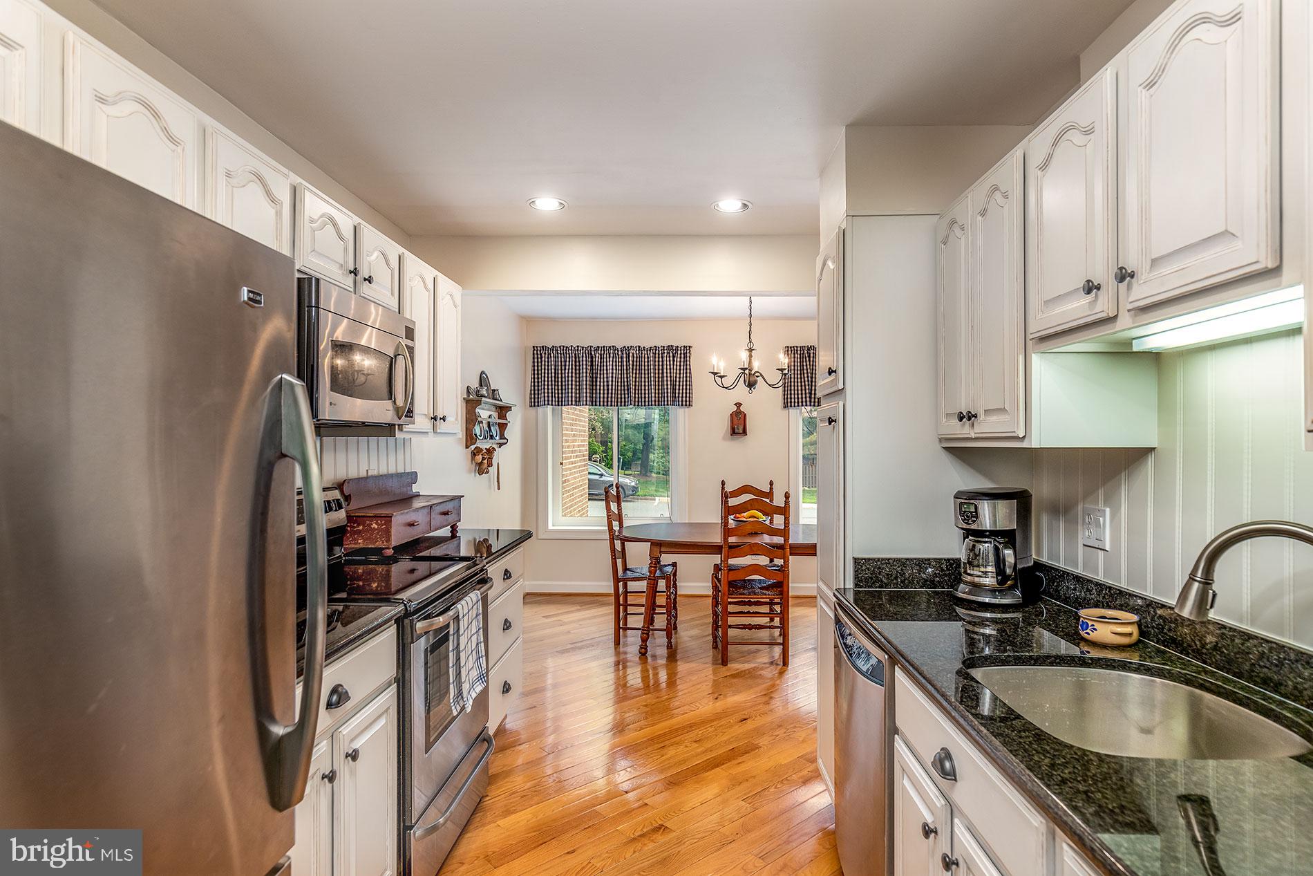 2184 Glencourse Lane Reston, VA 20191 - Photo 8 of 47 Gallery Image 8