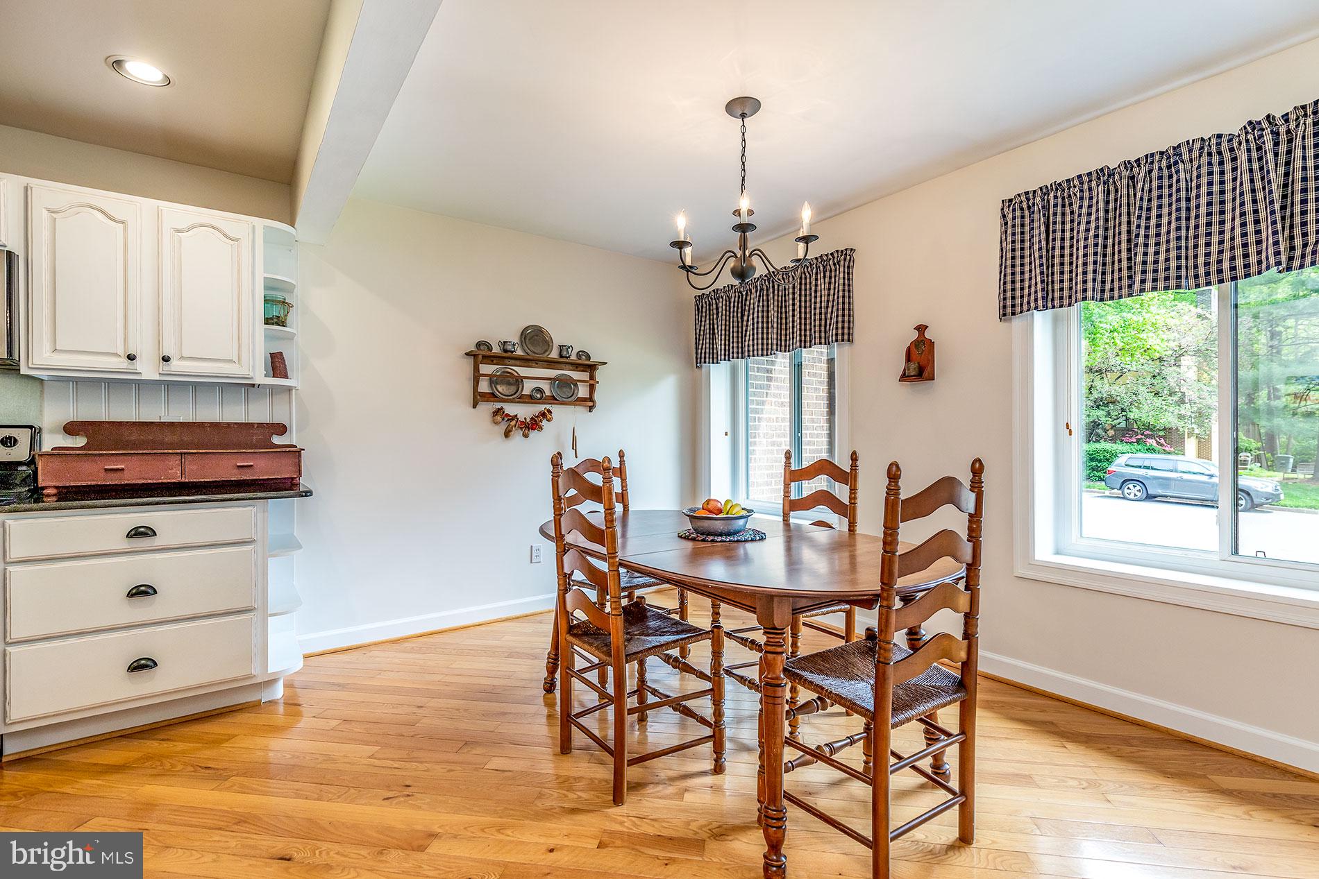 2184 Glencourse Lane Reston, VA 20191 - Photo 9 of 47 Gallery Image 9