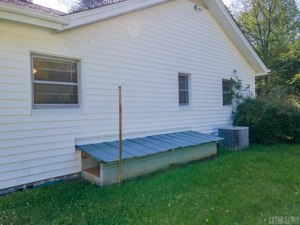 320 Cowee School Road Franklin, NC 28734 - Photo 37 of 64 Gallery Image 37