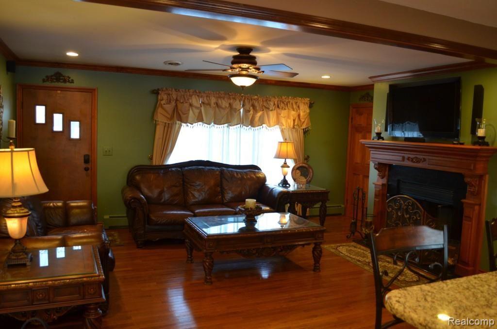 9685 Division Road Casco, MI 48064 - Photo 10 of 46 DSC_0814.jpg