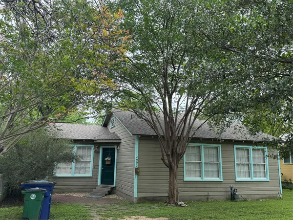 $2,500 | 4903 Caswell Avenue, Austin, TX 78751