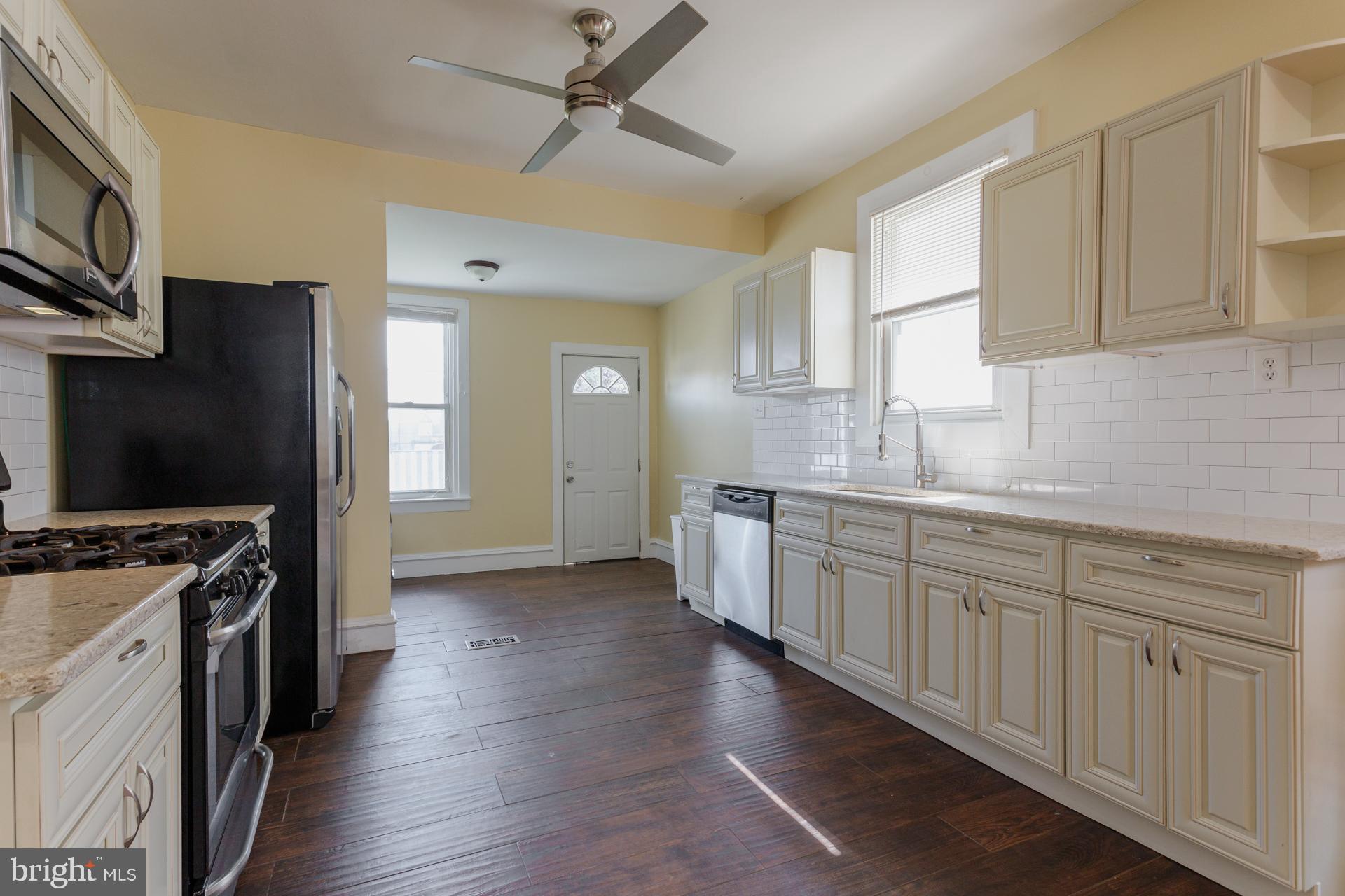 1213 Friendship Street Philadelphia, PA 19111 - Photo 10 of 30