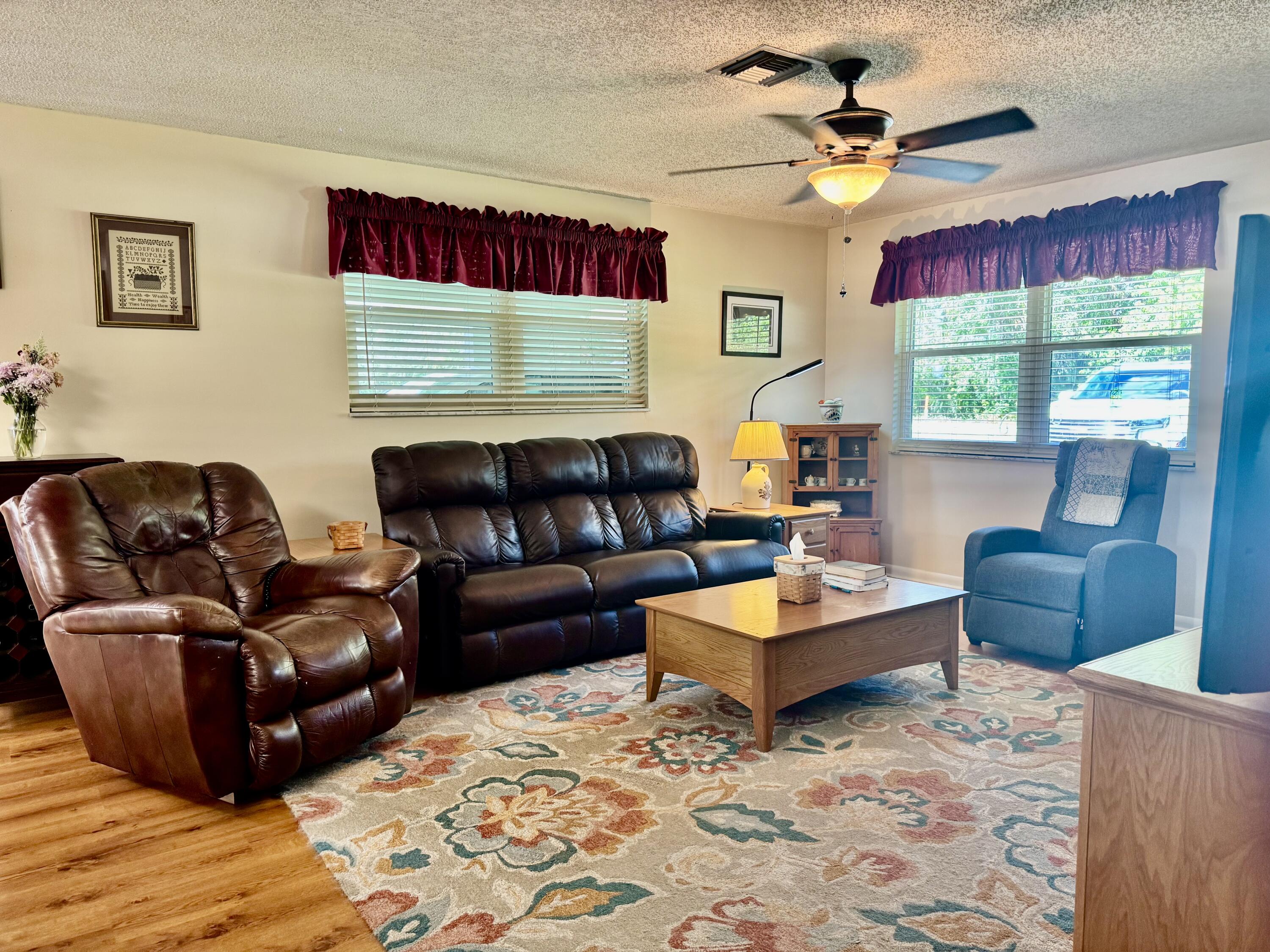 3548 Southwest 16th Street Okeechobee, FL 34974 - Photo 14 of 29 IMG_4131