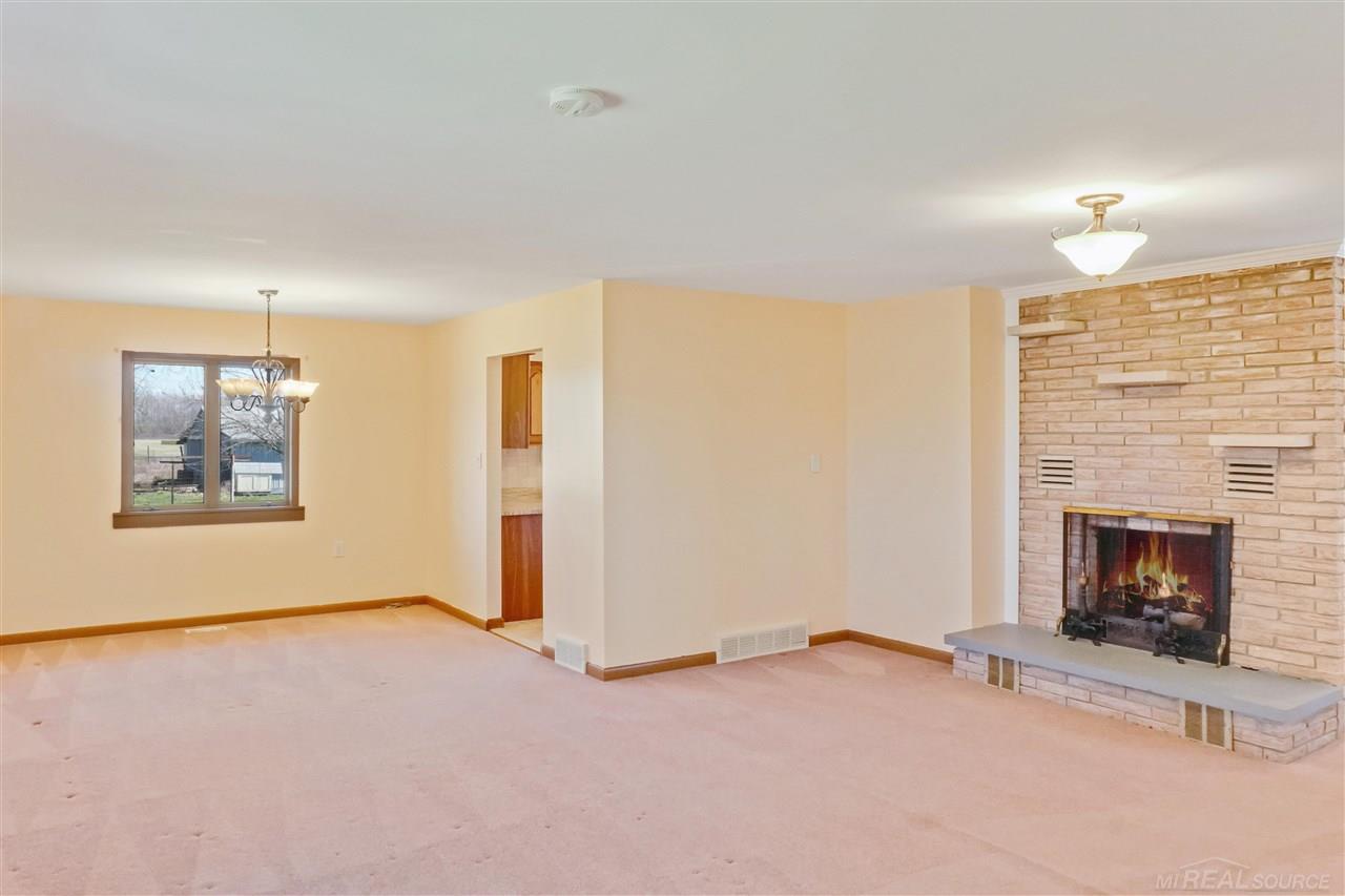 390 Palms Road Goodells, MI 48027 - Photo 5 of 39 50071660-4.JPG