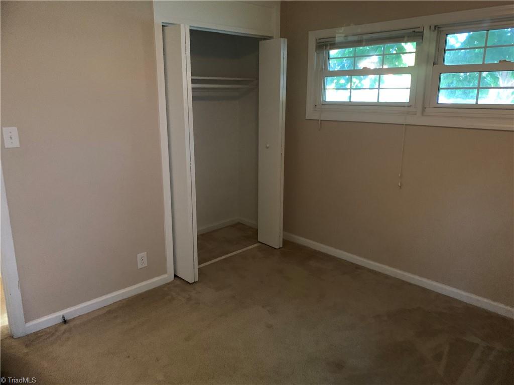 2705 Holmes Road Greensboro, NC 27405 - Photo 21 of 37