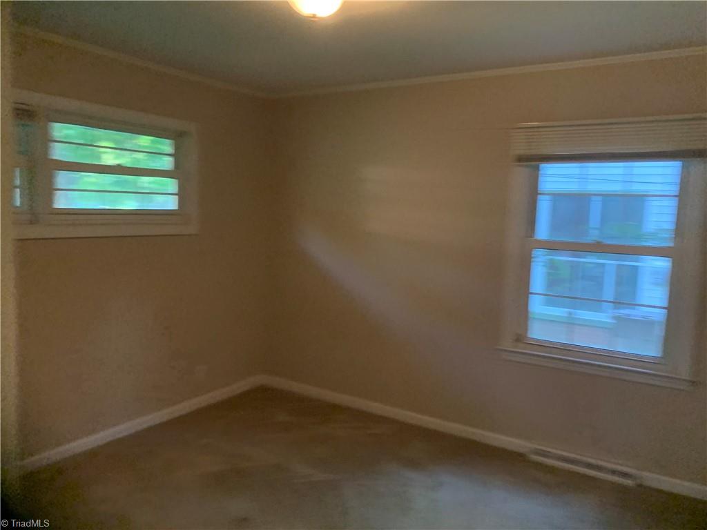 2705 Holmes Road Greensboro, NC 27405 - Photo 23 of 37