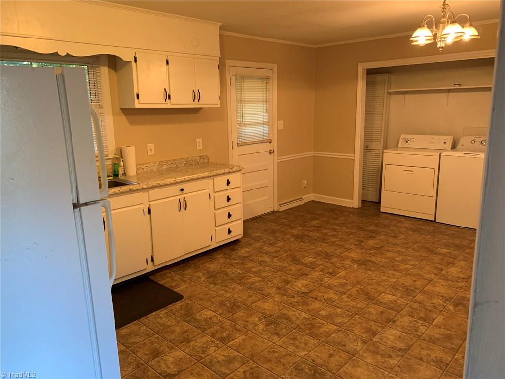 2705 Holmes Road Greensboro, NC 27405 - Photo 32 of 37