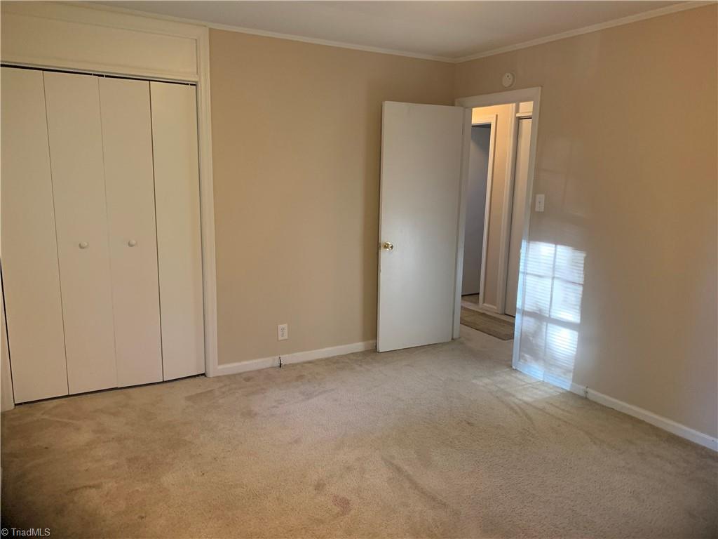 2705 Holmes Road Greensboro, NC 27405 - Photo 33 of 37