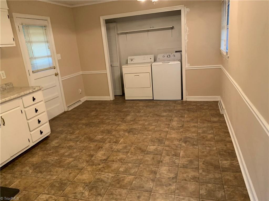 2705 Holmes Road Greensboro, NC 27405 - Photo 35 of 37