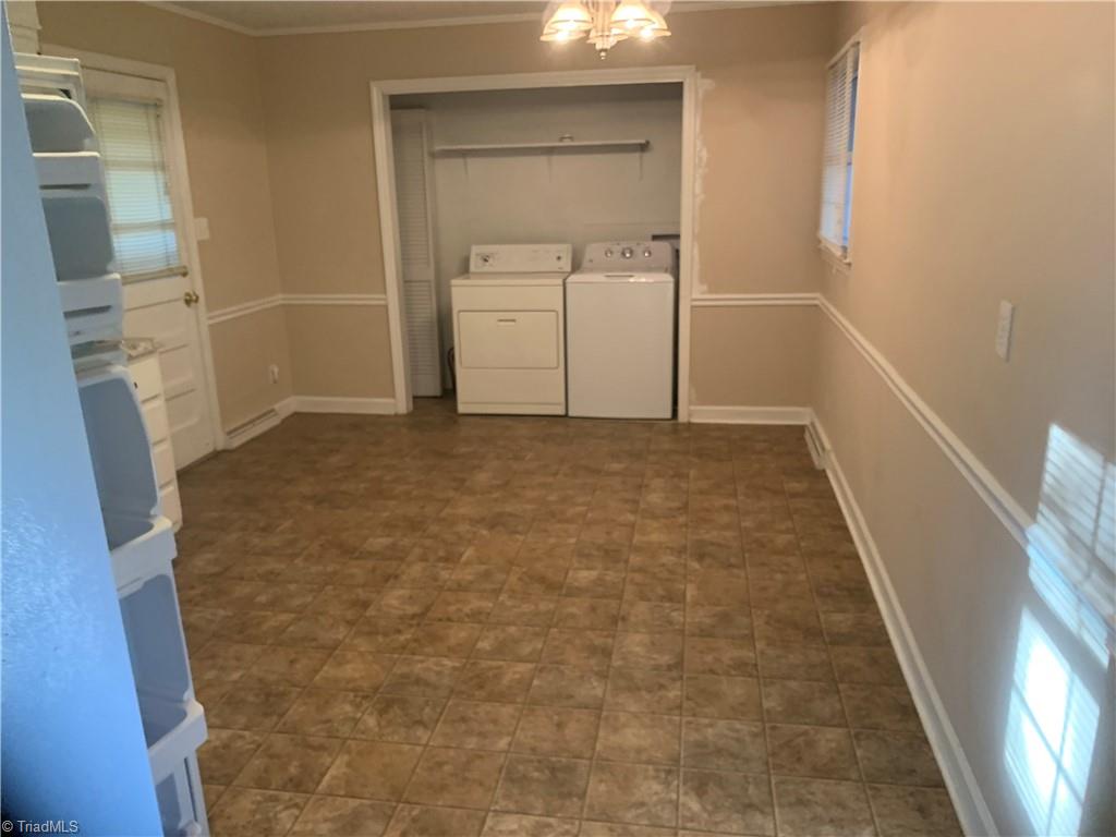 2705 Holmes Road Greensboro, NC 27405 - Photo 6 of 37