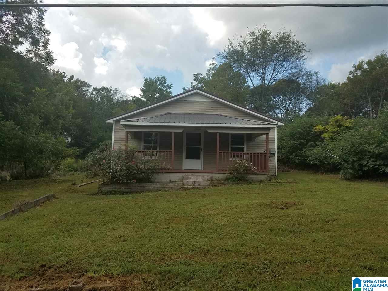 2516 Simpson Street Anniston, AL 36201 - Photo 2 of 20