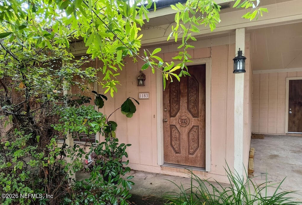 1183 Violet Street Atlantic Beach, FL 32233 - Photo 2 of 16 f1912b15-f0ee-478c-921d-9f2e12aa09c4
