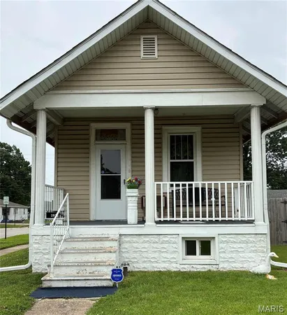 $69,800 | 2978 Madison Avenue, Granite City, IL 62040