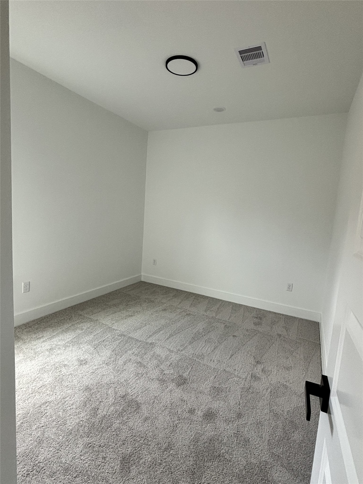 8218 Locksley Road, Unit A/B Houston, TX 77078 - Photo 7 of 11 a view of an empty room
