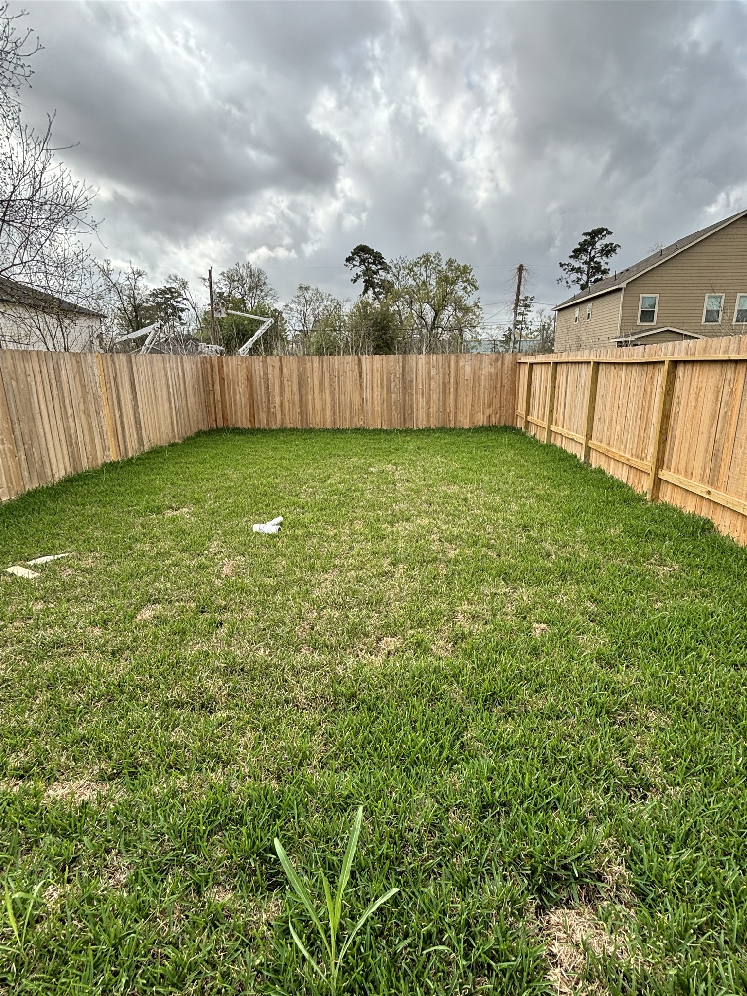 8218 Locksley Road, Unit A/B Houston, TX 77078 - Photo 10 of 11 a view of a backyard with barn