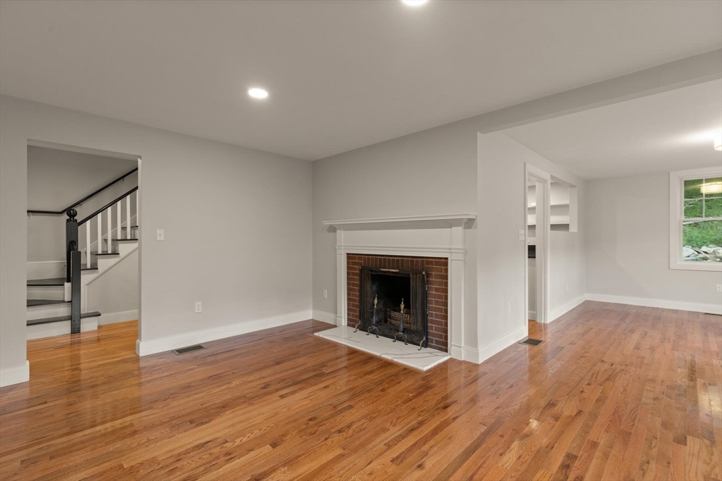 24 Riverview Road, Unit B Gloucester, MA 01930 - Photo 17 of 33 Gallery Image 17