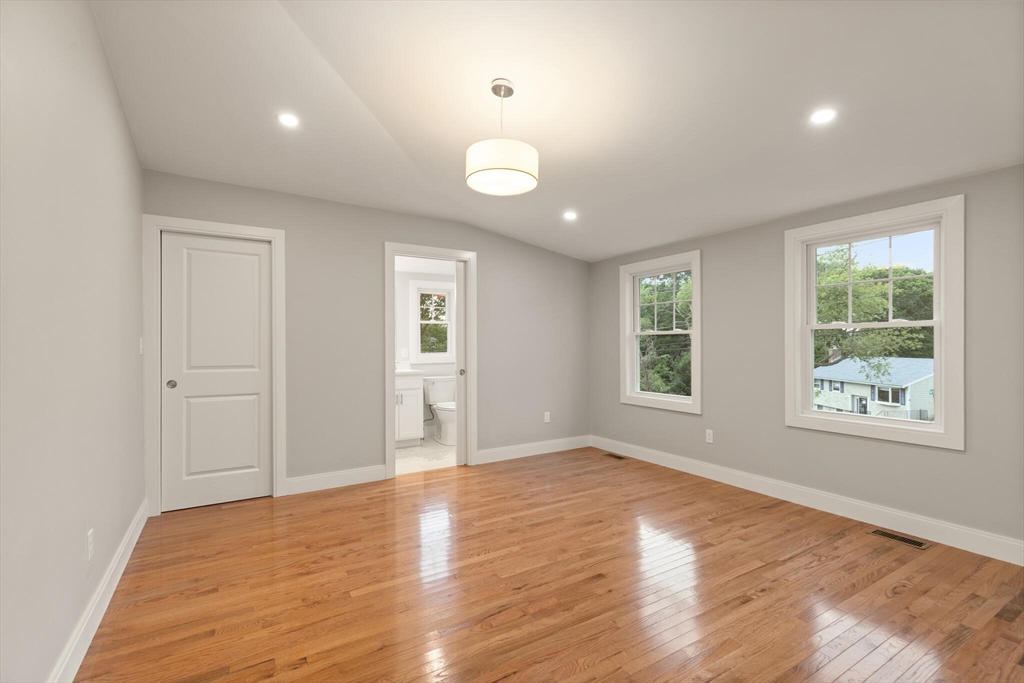 24 Riverview Road, Unit B Gloucester, MA 01930 - Photo 18 of 33 Gallery Image 18