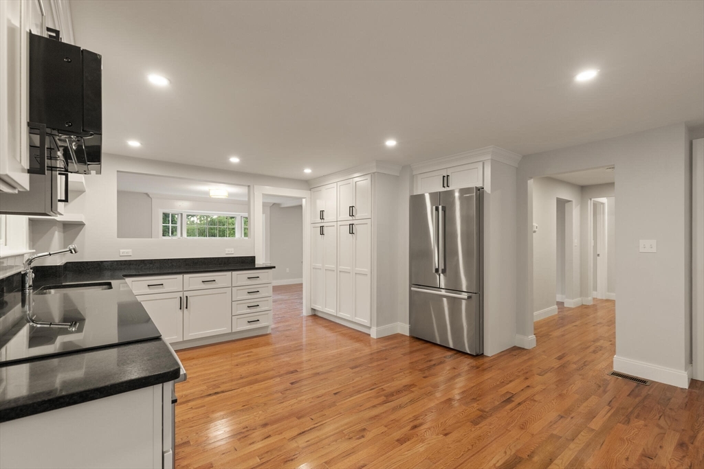 24 Riverview Road, Unit B Gloucester, MA 01930 - Photo 10 of 33 Gallery Image 10