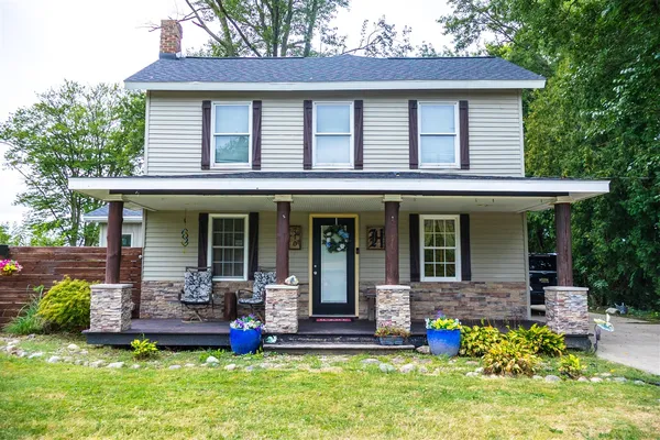 $329,900 | 710 South Elm Street, Three Oaks, MI 49128