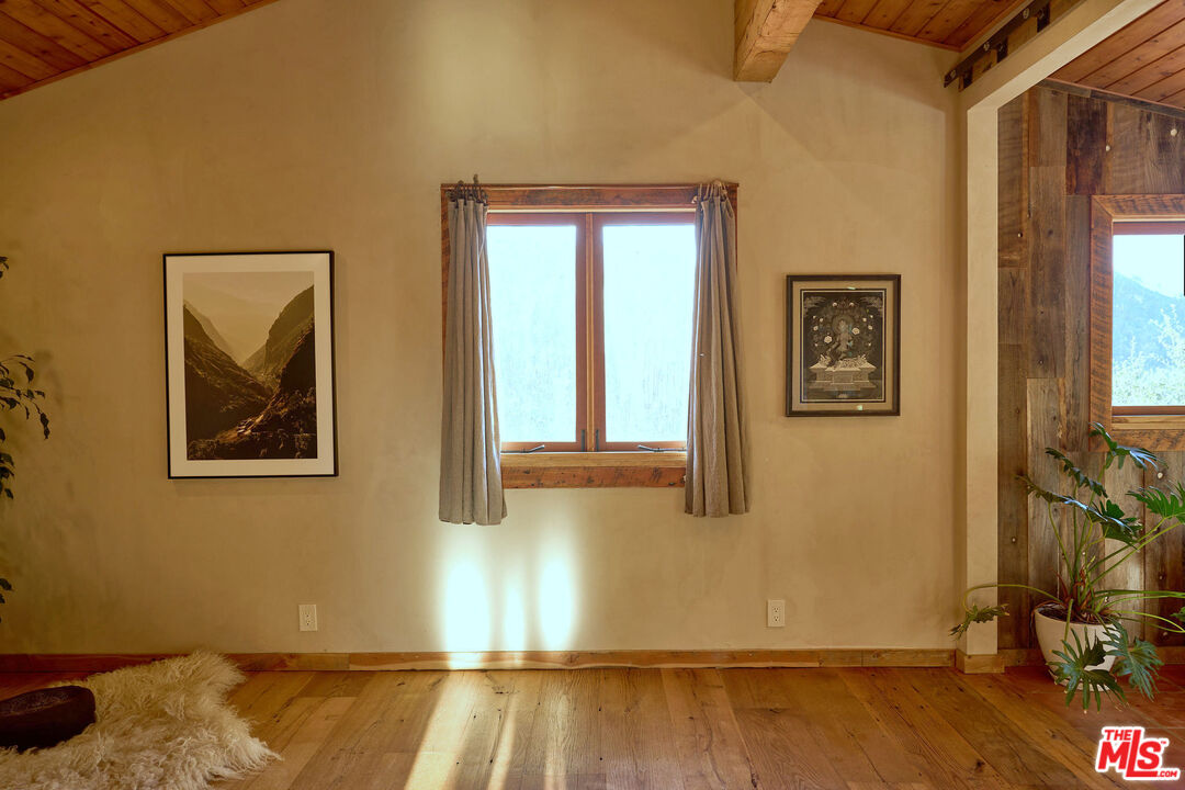 22068 Topanga School Road Topanga, CA 90290 - Photo 22 of 70