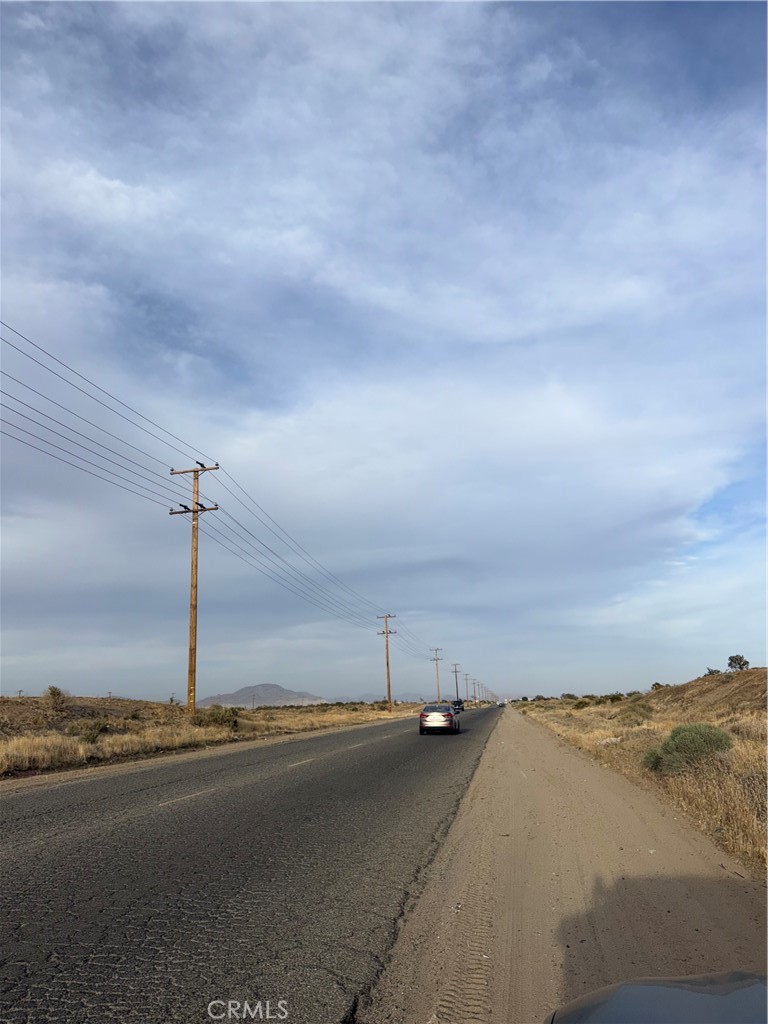2 Air Expressway Adelanto, CA 92301 - Photo 4 of 10 a view of a city