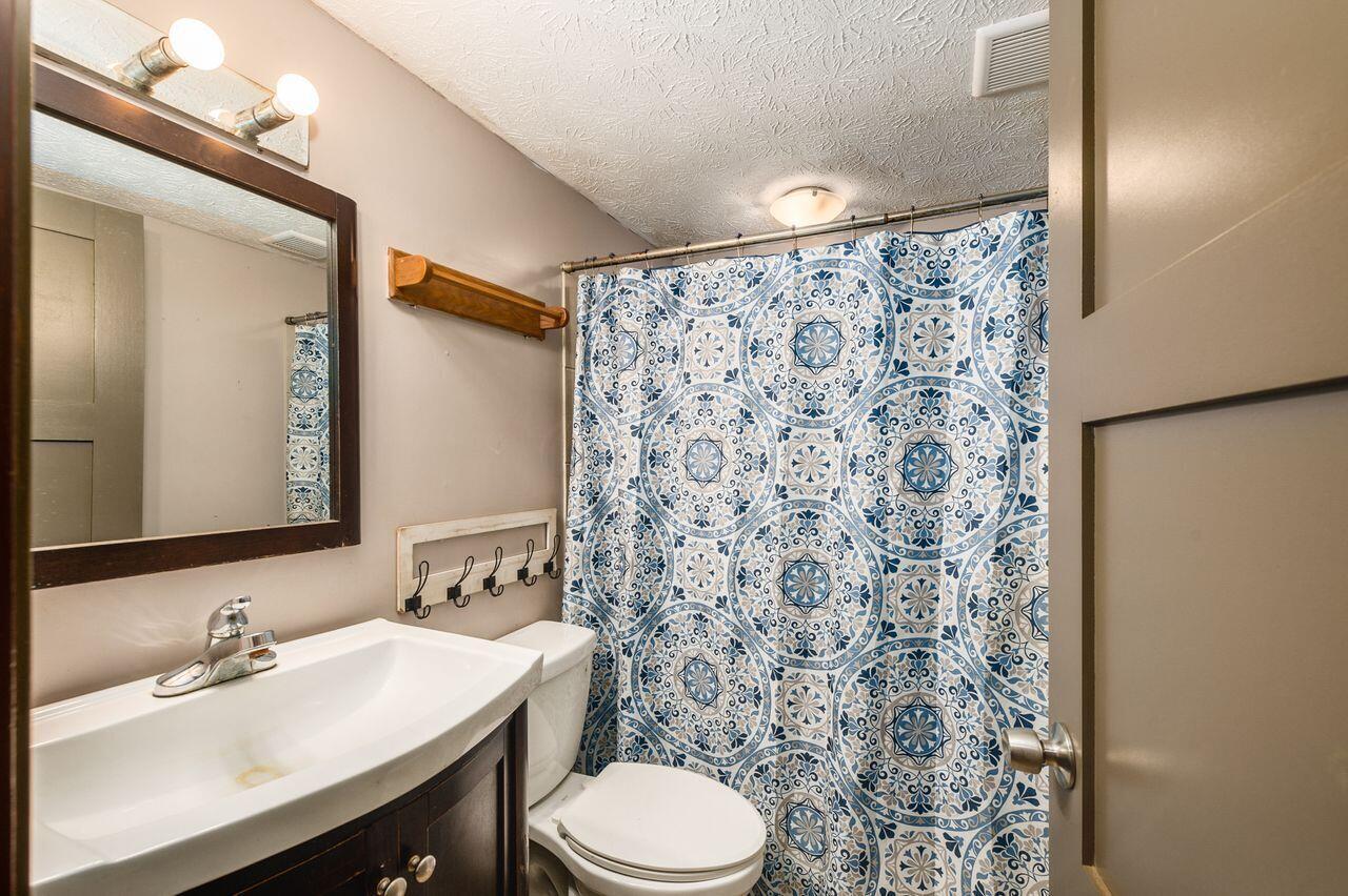 9615 Welch Road Orient, OH 43146 - Photo 14 of 30 W_9615_Welch_Rd-034