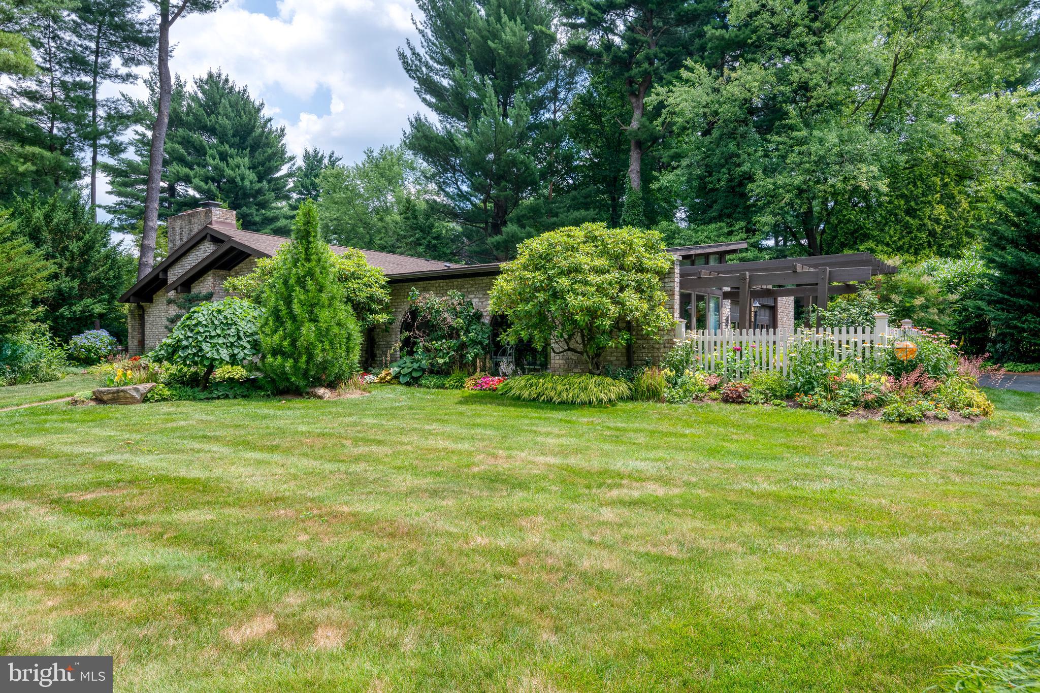 2719 Fiddlers Green Road Lancaster, PA 17601 - Photo 2 of 62 Front View
