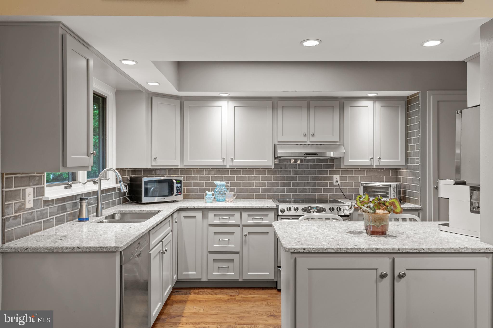 2719 Fiddlers Green Road Lancaster, PA 17601 - Photo 21 of 62 Kitchen