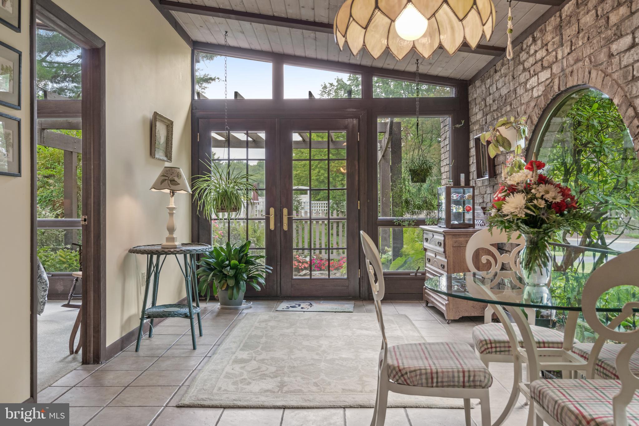 2719 Fiddlers Green Road Lancaster, PA 17601 - Photo 33 of 62 Sunroom