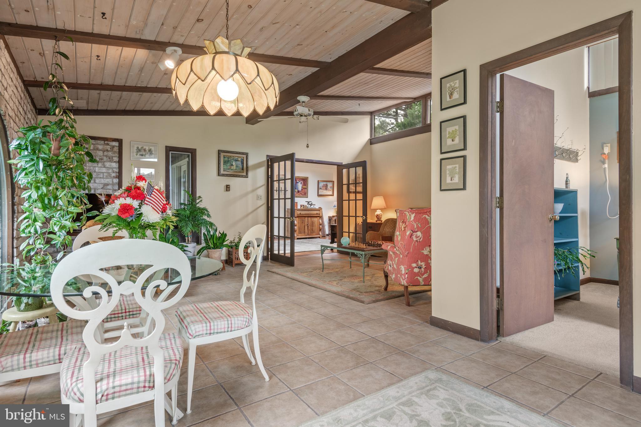 2719 Fiddlers Green Road Lancaster, PA 17601 - Photo 34 of 62 Sunroom