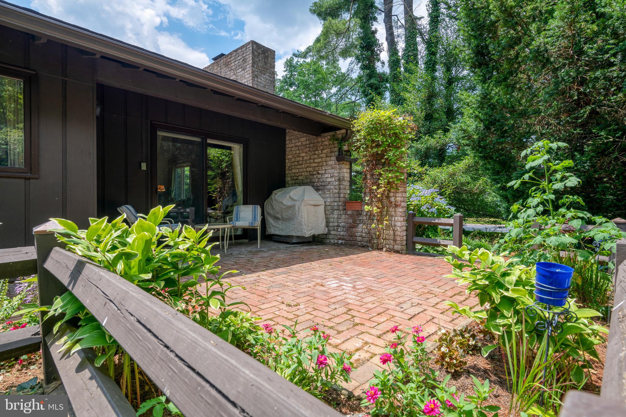 2719 Fiddlers Green Road Lancaster, PA 17601 - Photo 55 of 62 Patio