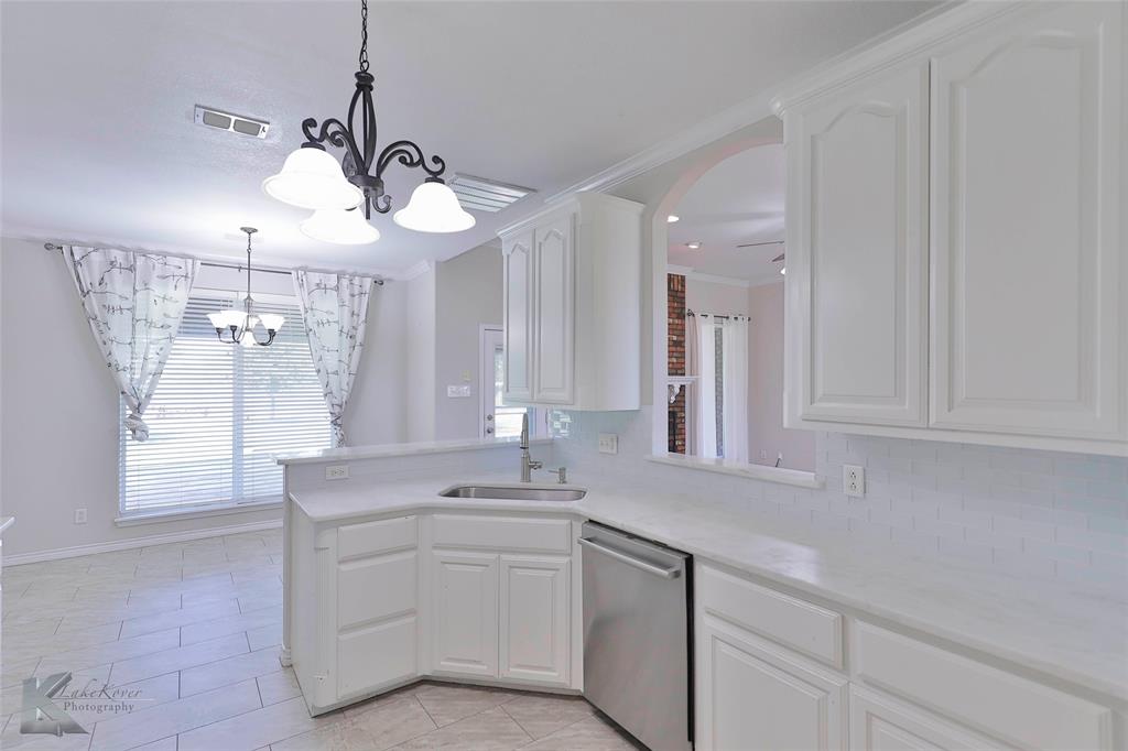 342 Pilgrim Road Abilene, TX 79602 - Photo 4 of 37
