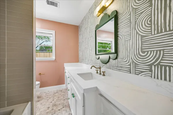 $3,000 | 2203 Bron Holly Drive, Houston, TX 77018