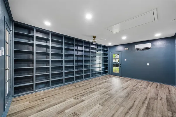 $3,000 | 2203 Bron Holly Drive, Houston, TX 77018