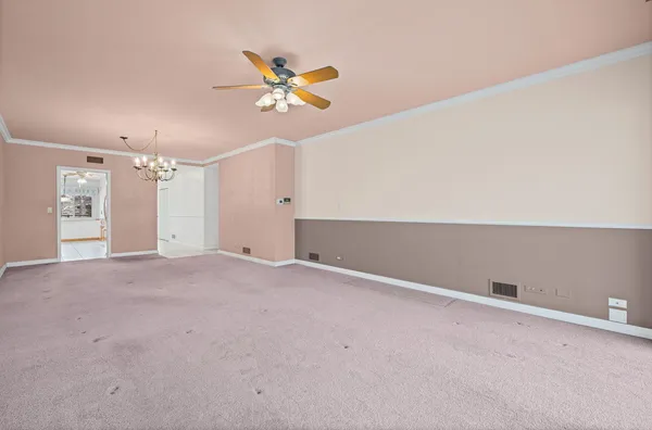 $374,900 | 1 North Dee Road, Unit 1B, Park Ridge, IL 60068