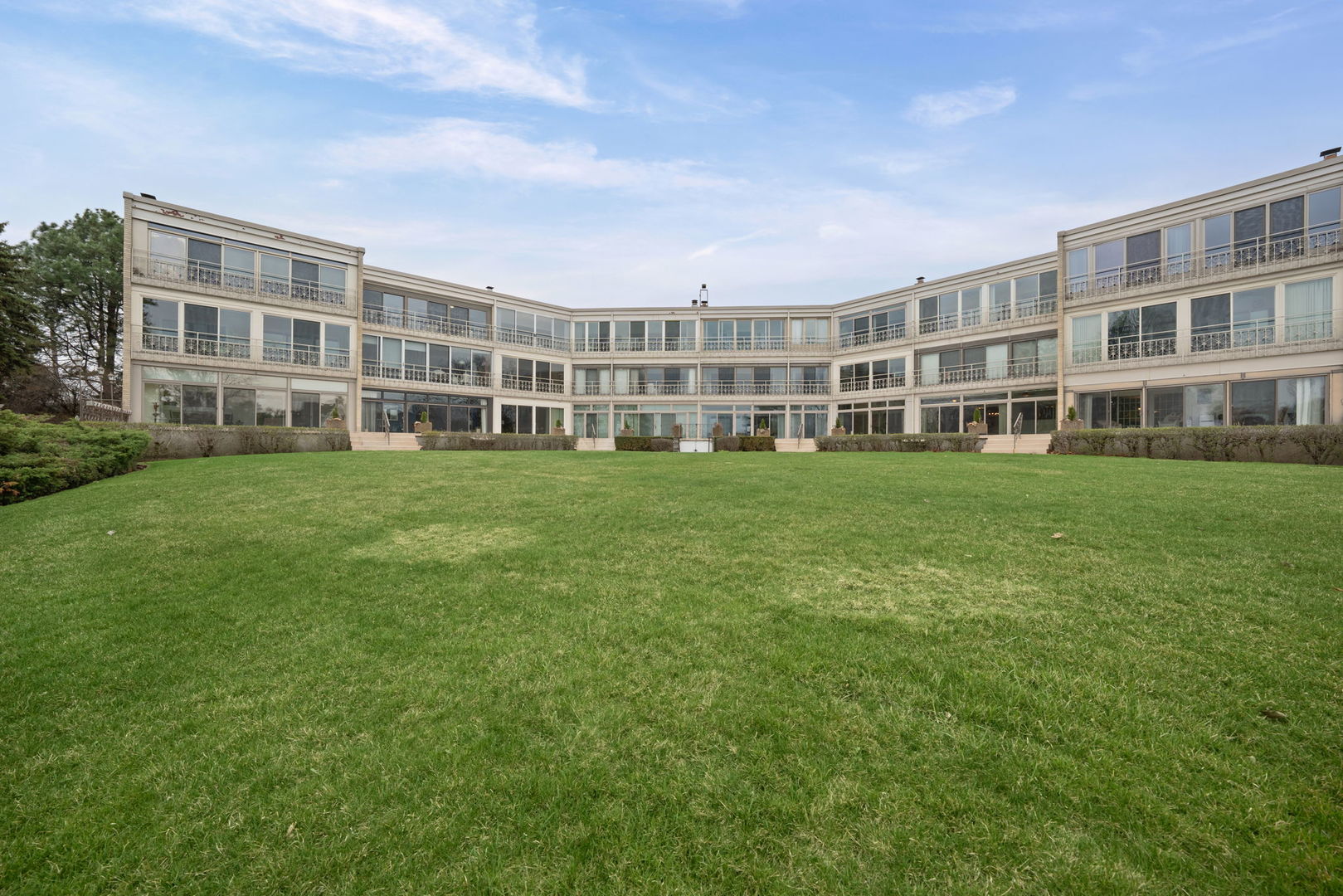 1 North Dee Road, Unit 1B Park Ridge, IL 60068 - Photo 25 of 34